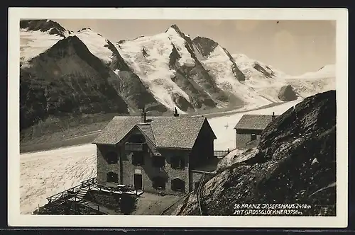 AK Franz Josefshaus, Blick zur Berghütte am Grossglockner