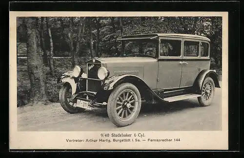 AK Auto Studebaker 9 /40 6 Cyl. (1928 /29), Elegantes KFZ am Waldrand geparkt