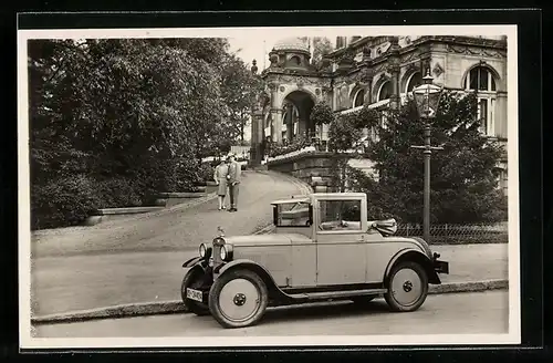 Foto-AK Auto Hanomag Kabriolett 16 PS, Fahrzeug mit offenem Verdeck am Strassenrand