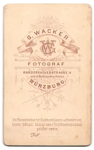 Fotografie G. Wacker, Würzburg, Randersackerstr. 4, Eleganter Herr mit Vollbart