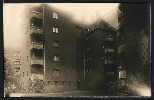 Foto-AK Berlin-Kreuzberg, Hinterhof in der Baerwaldstrasse