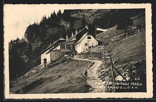 AK Baumgartnerhaus Schneeberg mit Wanderern