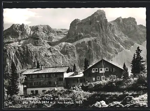 AK Lindauerhütte im Rhätikon gegen Sulzfluh