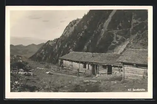 AK Sarotlahütte, Berghütte mit Panorama