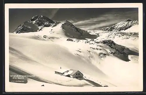 AK Wiesbadenerhütte, Berghütte mit Piz-Buin im Schnee