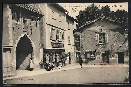 AK St. Rambert sur Loire, Place de la Mairie