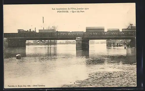 AK Pontoise, Quai du Port, les inondations de l'Oise, janvier 1910