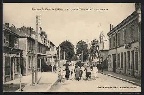 AK Mourmelon-le-Petit, Grande Rue mit Passanten