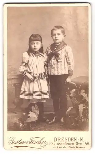 Fotografie Gustav Fischer, Dresden-N., Königsbrückerstr. 49, Kinderpaar in modischer Kleidung