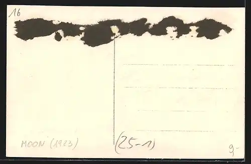 Foto-AK Auto Moon (1923), Vollbesetztes halboffenes KFZ