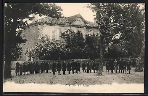 AK Orist, Les Écoles