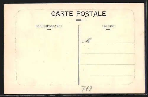 AK Lyon, la rue de la République animée, des passants, attelages, tramways, les devantures des commerces
