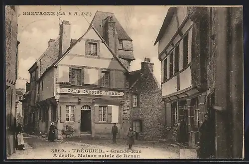 AK Treguier, Grande-Rue, a droite, Maison natale de Renan
