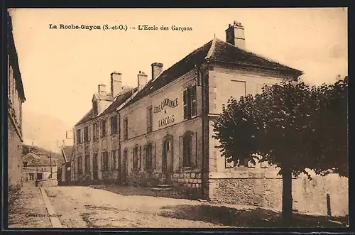 AK La Roche-Guyon, L`Ecole des Garcons