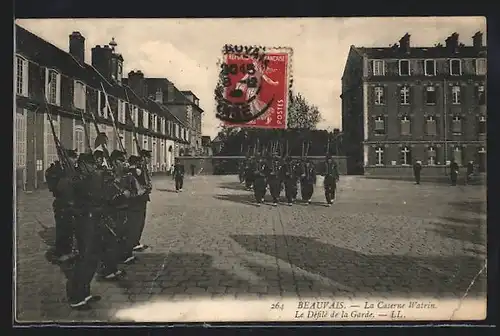 AK Beauvais, La Caserne Watrin, Le Défilé de la Garde