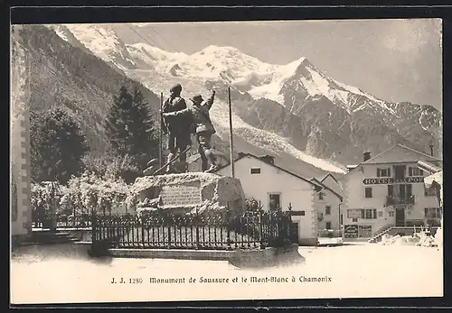 AK Chamonix, monument de Saussure et le Mont-Blanc