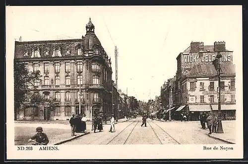 AK Amiens, Rue de Noyon, Strassenpartie