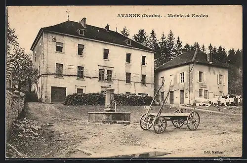 AK Avanne, Mairie et Ecoles