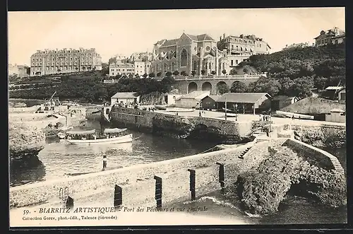 AK Biarritz, le port de pêcheurs et une vue d`ensemble, des gens sur la navette