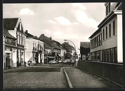 AK Barnsdorf, Lange Strasse mit Passanten