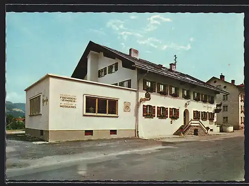 AK Blaichach / Allgäu, Gasthof Gemse mit Strassenpartie