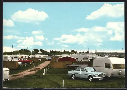 AK Dorum Tief, Autos auf dem Campingplatz