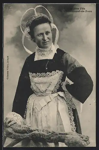 AK Jeune Fille, Chateauneuf-du-Faou, Frai in Tracht der Bretagne