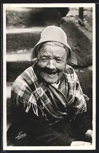 AK Une Bonne Vieille d`Ille-et-Vilaine, Alte Frau in Tracht der Bretagne