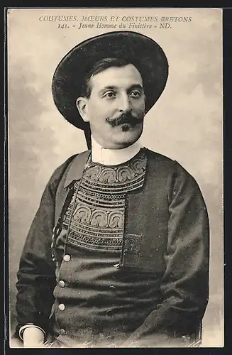 AK Jeune Homme du Finistère, Mann in Tracht der Bretagne