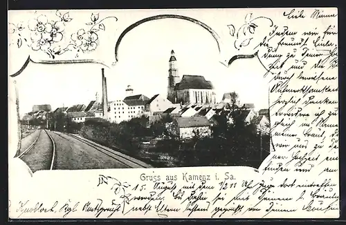 AK Kamenz i. Sa., Ortsansicht mit Kirche u. Bahngleisen