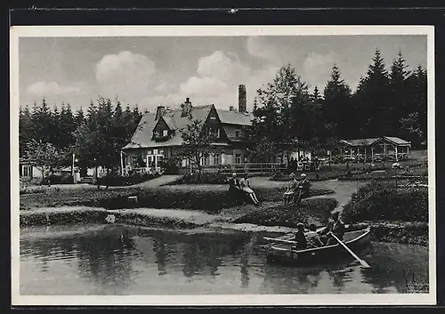 AK Griesbach i. Erzgeb., Gasthaus Waldesruh, Menschen am Wasser mit Ruderboot