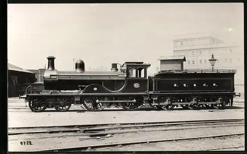 Fotografie Britische Eisenbahn, Locomotive 677 S.E. & C.R., The Locomotive Publishing Co. London, Dampflok