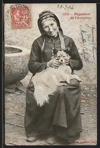 AK Aveyron, Paysanne, Alte Bäuerin mit ihrem Hund