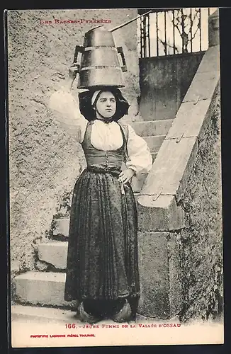 AK Jeune Femme de la Vallèe D`Ossau, Languedoc-Roussillon