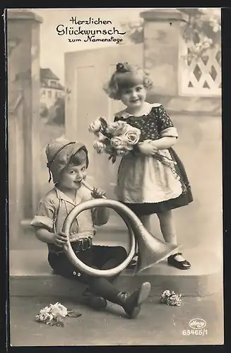 AK Glückwunsch zum Namenstag, Mädchen und Junge mit Blasinstrument