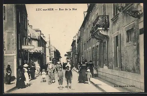 AK Luc-sur-Mer, rue de la Mer