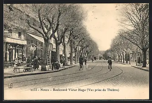 AK Nimes, Boulevard Victor Hugo (Vue prise du Thèatre)