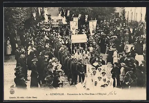 AK Lunéville, Procession de la Fete-Dieu à l`Hopital