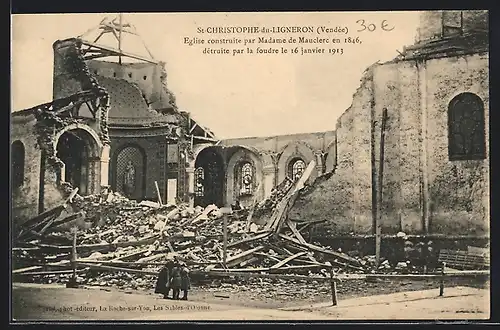 AK Saint-Christophe-du-Ligneron, Eglise détruite par la foudre le 16 Janvier 1913