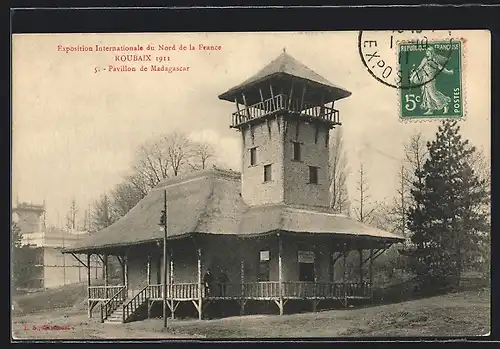 AK Roubaix, Exposition Internationale du Nord de la France 1911, Pavillon de Madagascar, Ausstellung