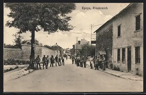 AK Epoye, Blick auf Strasse und Häuserfassaden