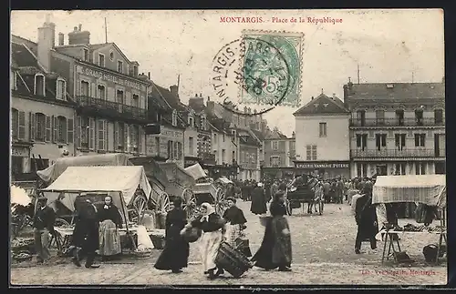 AK Montargis, Place de la Republique