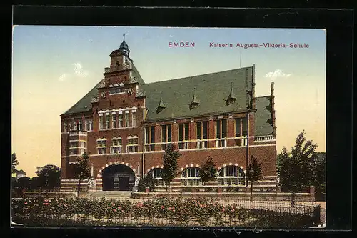 AK Emden / Ostfr., Kaiserin Augusta-Viktoria-Schule