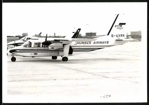 Fotografie Flugzeug Hochdecker, Passagierflugzeug der Humber Airways, Kennung G-AXRN