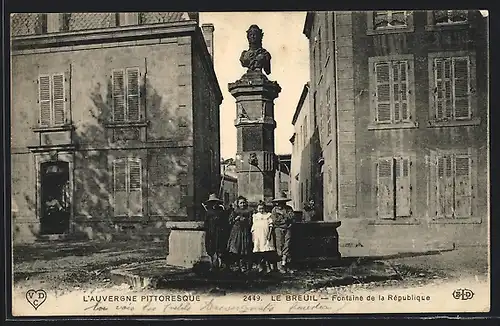 AK Le Breuil, Fontaine de la Republique