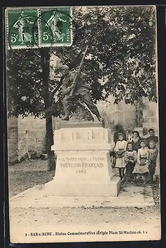 AK Bar-s-Aube, Statue Commémorative, Érigée Place St-Maclou