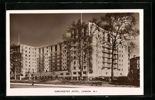 AK London, Motiv vom Dorchester Hotel