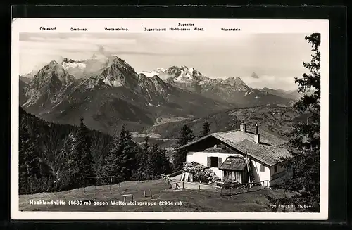 AK Hochlandhütte, Berghütte gegen Wettersteingruppe mit Zugspitze, Waxenstein und Zugspitzplatt