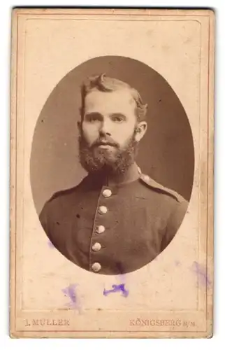 Fotografie J. Müller, Königsberg N. / M., Soldat in Uniform mit Vollbart