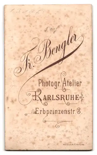 Fotografie Franz Bengler, Karlsruhe, Soldat in Uniform mit Säbel und Portepee